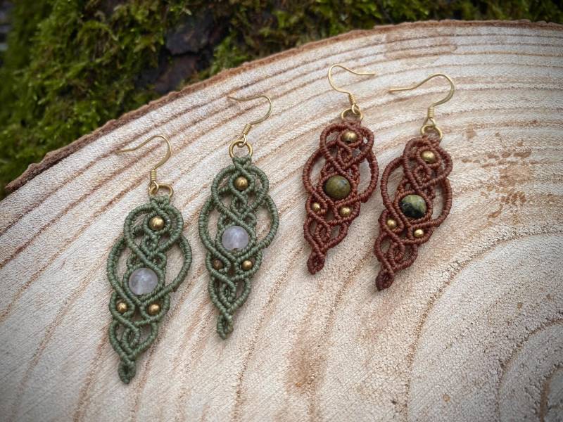 Feine Mikromakramee Ohrringe Boho Edelstein - Und Messingperlen von MakraSpiritDesigns