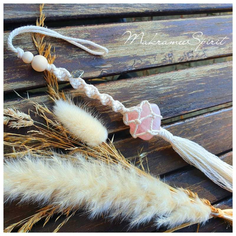 Rosenquarz Makramee-Anhänger, Stein Der Liebe, Edelstein, Lucky Charm, Schlüsselanhänger, Car Autorückspiegel-Deko, Wohnddeko von MakrameeSpirit