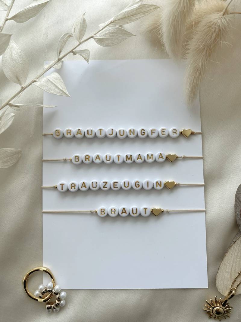 Makramee Armband - Braut | Trauzeugin Brautjungfer Brautmama Team Bride To Be von MakrameelaSeli