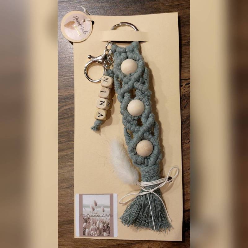 Personalisierter Makramee Schlüsselanhänger Holzperlen in Vielen Farben Mit Namen Charm Geschenk von Makrameelilifee