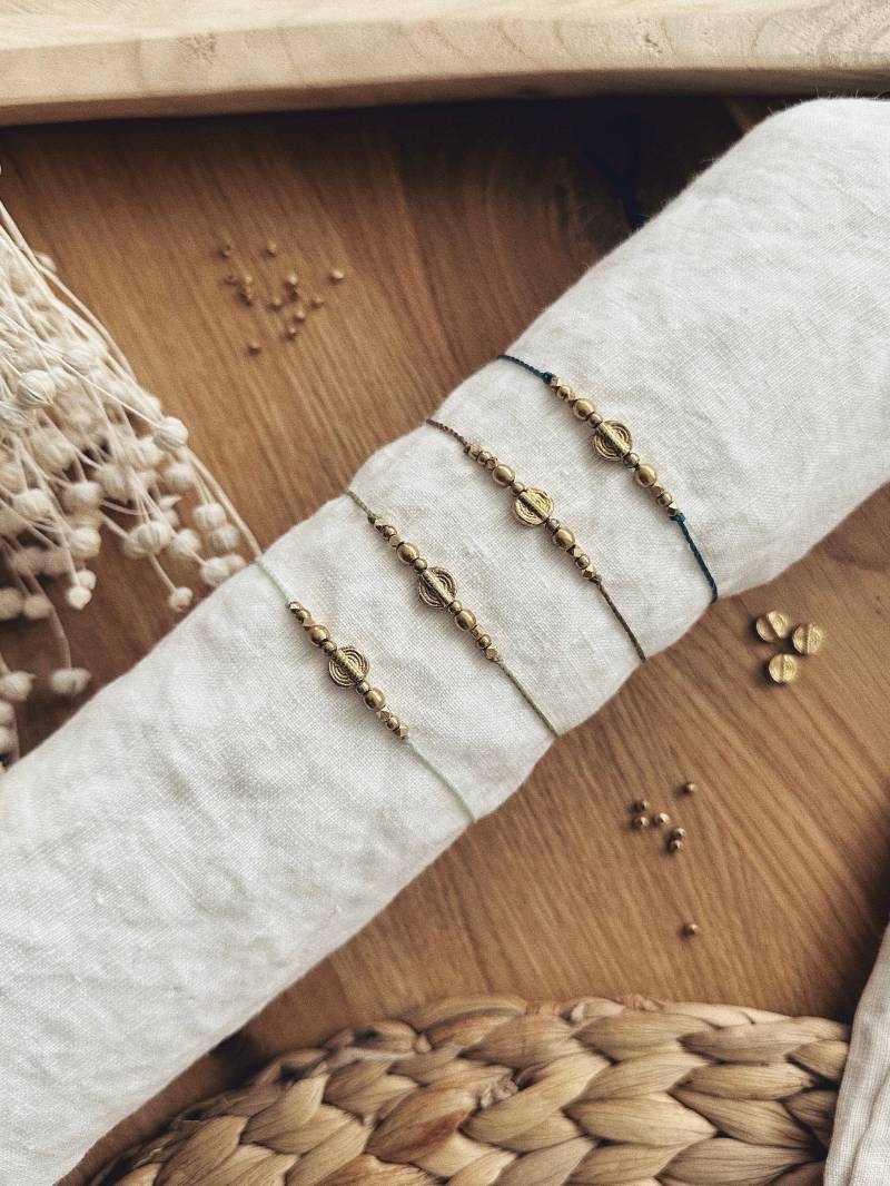 Makramee Armband #1 Goldene Details Farbwahl Boho Schmuck Geschenkidee Hochzeit Junggesellenabschied von MakrameemitliebeShop