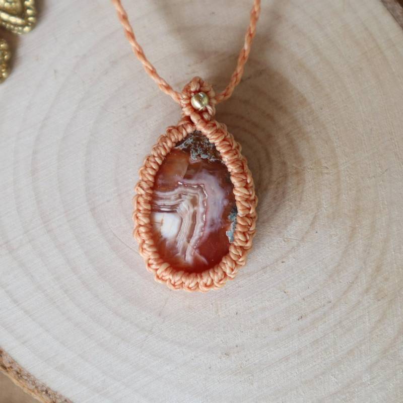 Botswana Achat Kette, Kette Mit Edelstein Anhänger, Halskette Stein, Makramee Schmuck Damen von Makrameena