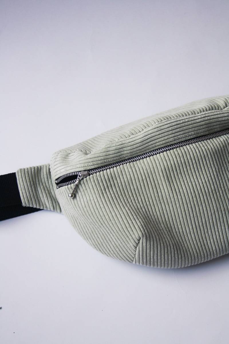Hip Bag Cord - Mint von MalaikaManufaktur