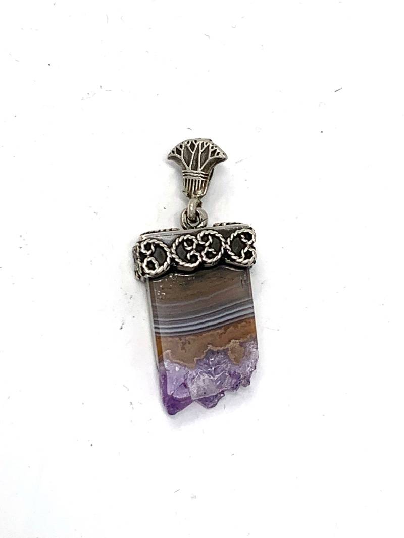 sterling Silber Rechteck Amethyst Scheibe Anhänger 1, 6 "Lang & 0, 75" Breit Gewicht 9, 07 Gramm sterling Silber Rechteck Amethyst Scheibe Anhänger 1, 6 "Lang & 0, 75" Breit Gewicht 9, 07 Gramm von Maldija