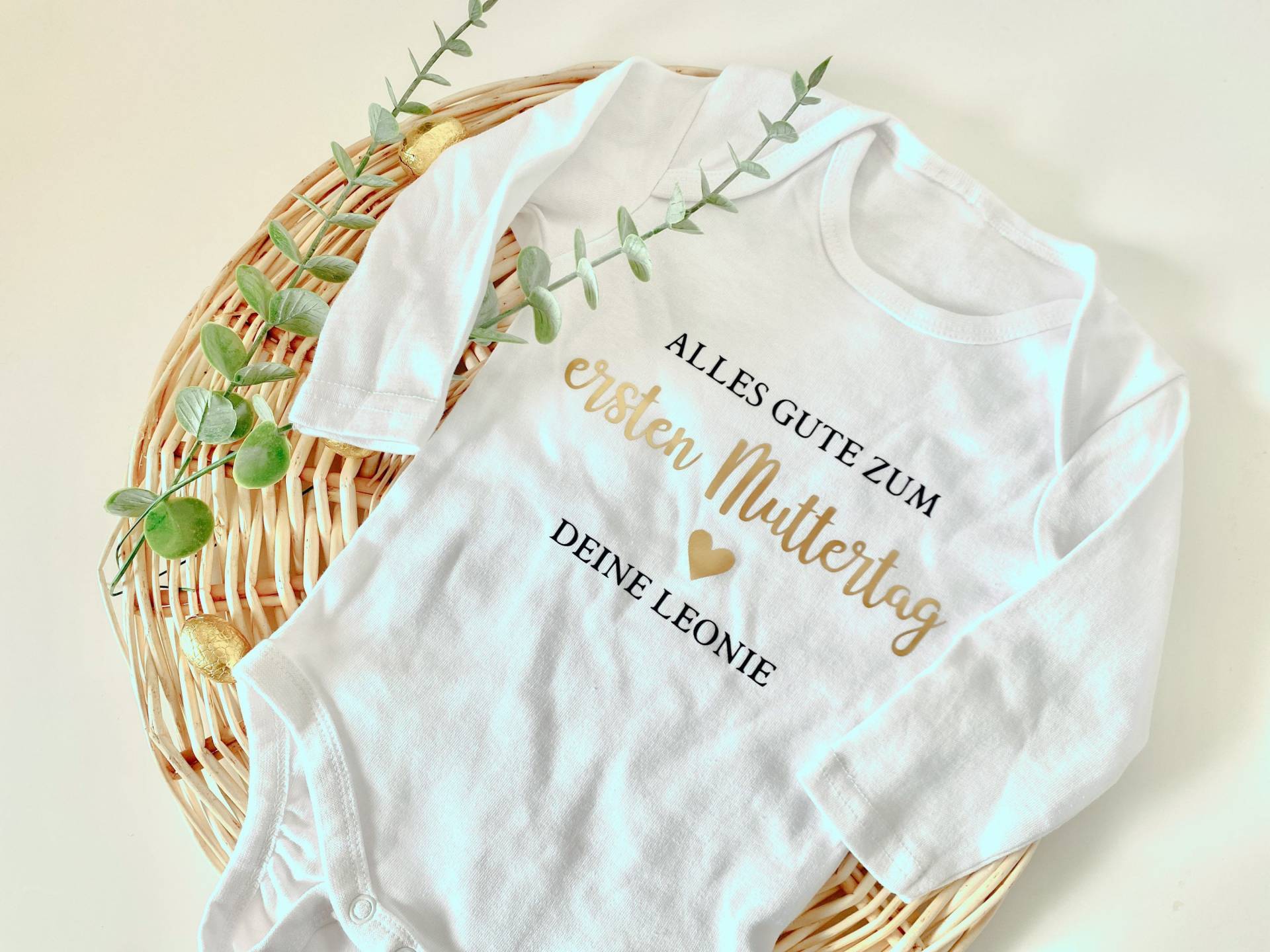 Muttertags Body | Personalisiertes Muttertagsgeschenk Erster Muttertag Muttertags Body | Personalisiertes Muttertagsgeschenk Erster Muttertag von MaliaKidsPlotterie