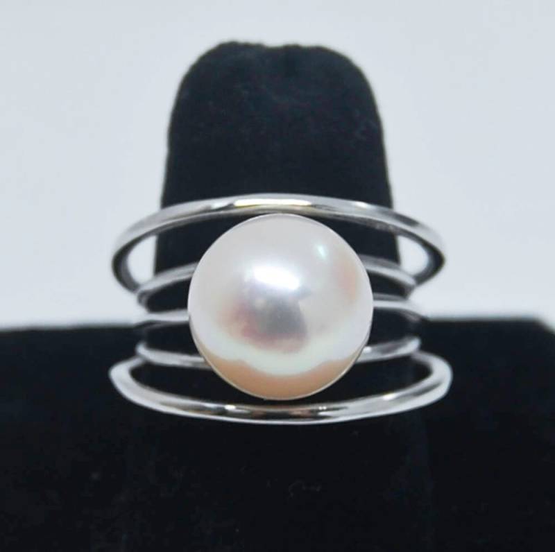 Moderner Sterling Silber Perle Statement Ring - Größe 7 von MalibuJewel