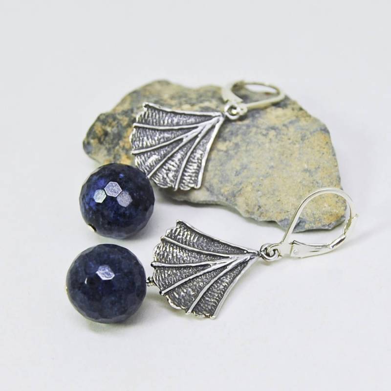 Silber Fächer Ohrringe Nachtblaue Duomenterit Edelstein Tropfen von MalibuJewel