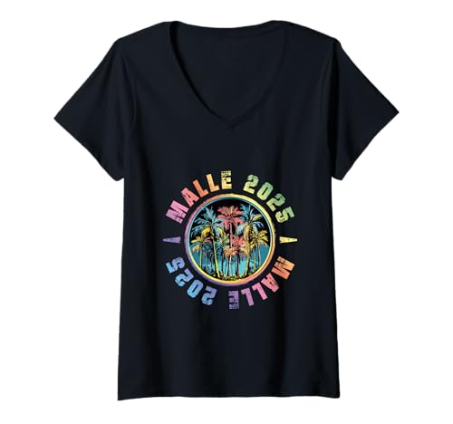 Damen Malle 2025 Bunt | Mallorca Party Urlaub Team T-Shirt mit V-Ausschnitt Damen Malle 2025 Bunt | Mallorca Party Urlaub Team T-Shirt mit V-Ausschnitt von Malle Party Urlaub Style