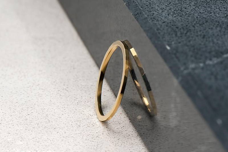 Flash Stacker in Gelbgold von MalleableJewellers