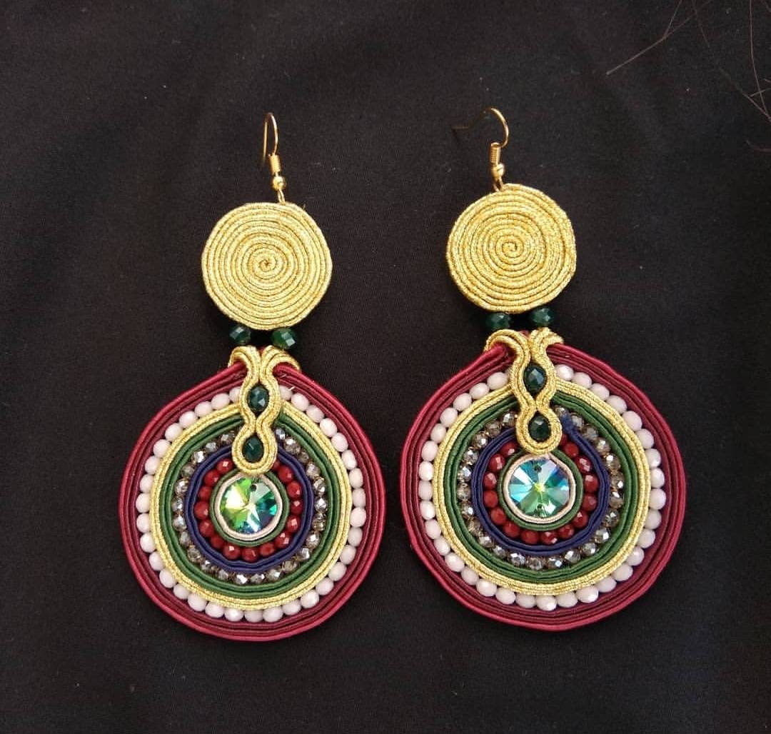 Handgemachte Runde Ohrringe, Bunte Mode Mit Soutache Handgemachte Runde Ohrringe, Bunte Mode Mit Soutache von MaloCraftsShop