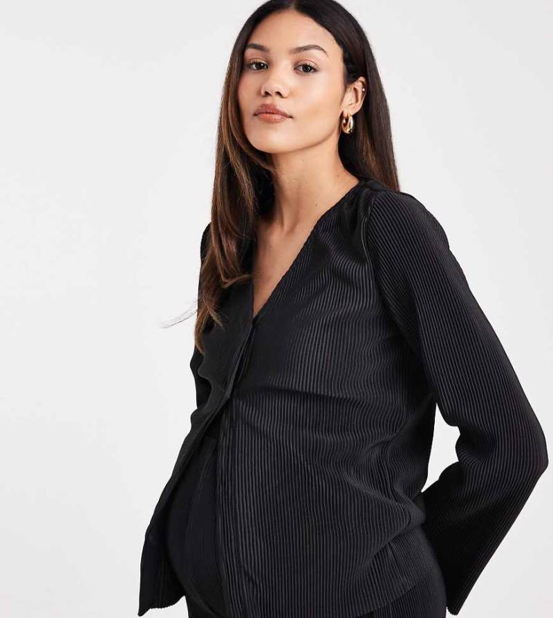 Mama. licious Maternity - Plissiertes Oberteil in Schwarz mit sichtbarem Bauch, Kombiteil von Mama.licious