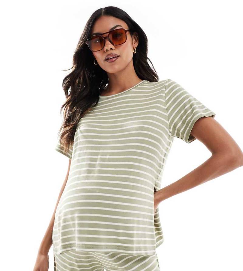 Mama. licious Maternity - T-Shirt in gestreiftem Khaki, Kombiteil-Grün von Mama.licious