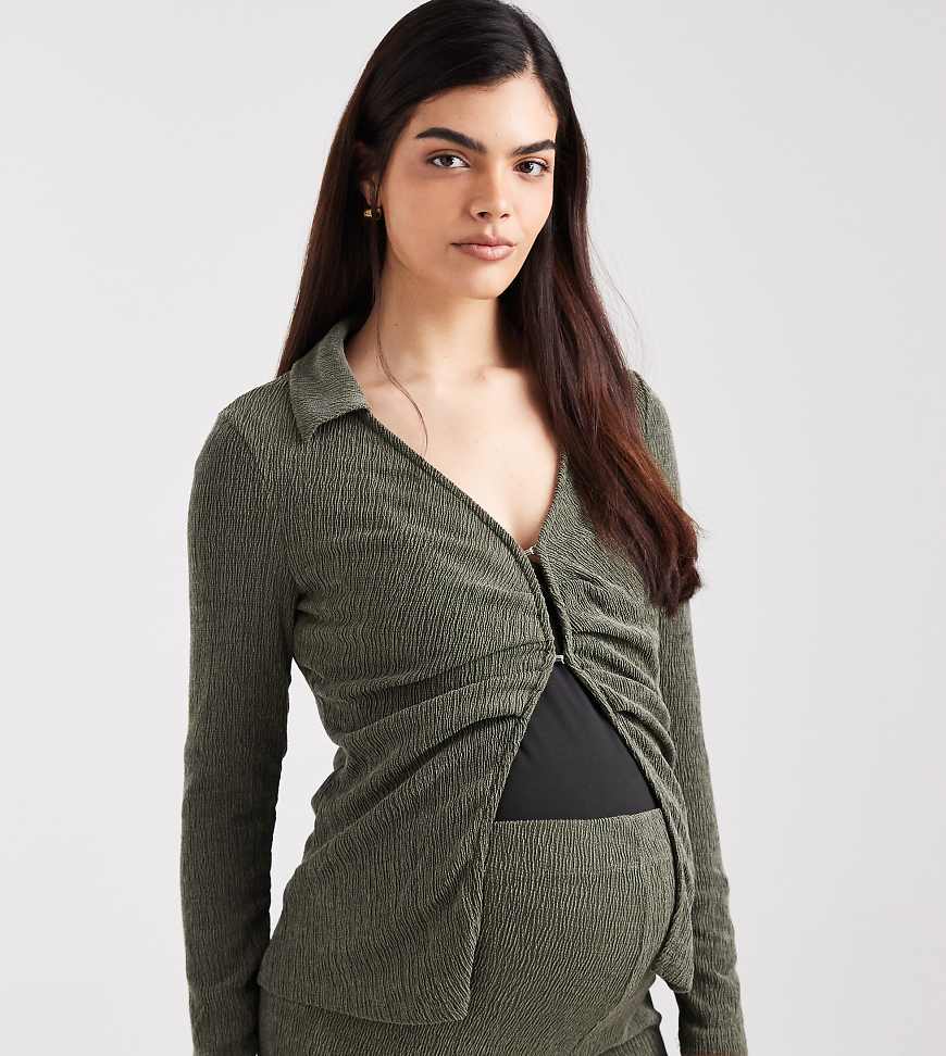Mama. licious Maternity - Weiches, geripptes Umstandsoberteil aus Jersey in Khaki, Kombiteil-Grün von Mama.licious