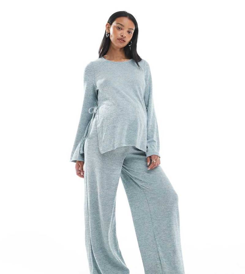 Mamalicious Maternity - Hose in meliertem Blau aus genopptem Strukturstrick mit weitem Bein, Umstandsmode, Kombiteil von Mama.licious