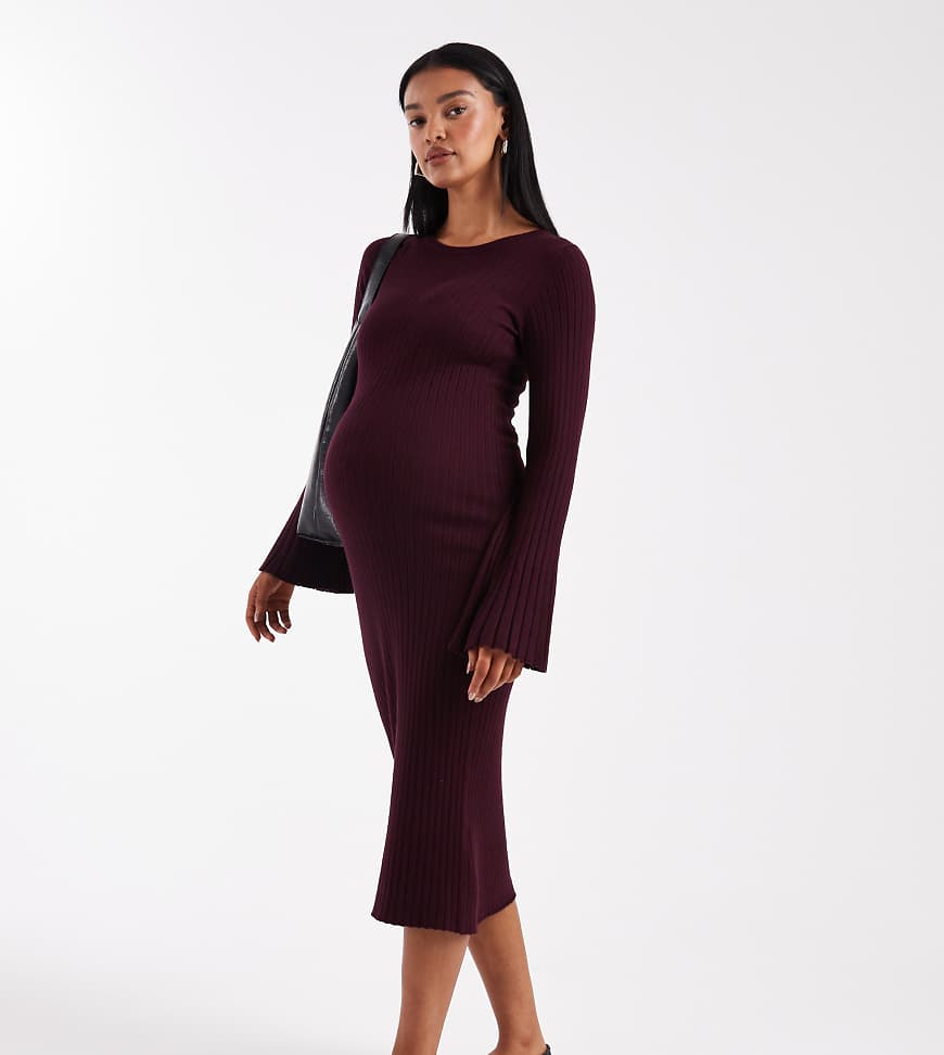 Mamalicious Maternity - Midikleid aus geripptem Strick in Burgunderrot mit Bindeband in der Taille, Umstandsmode von Mama.licious