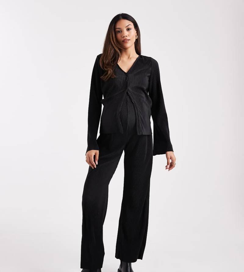 Mamalicious Maternity - Plissierte, gerade Hose in Schwarz, Kombiteil von Mama.licious