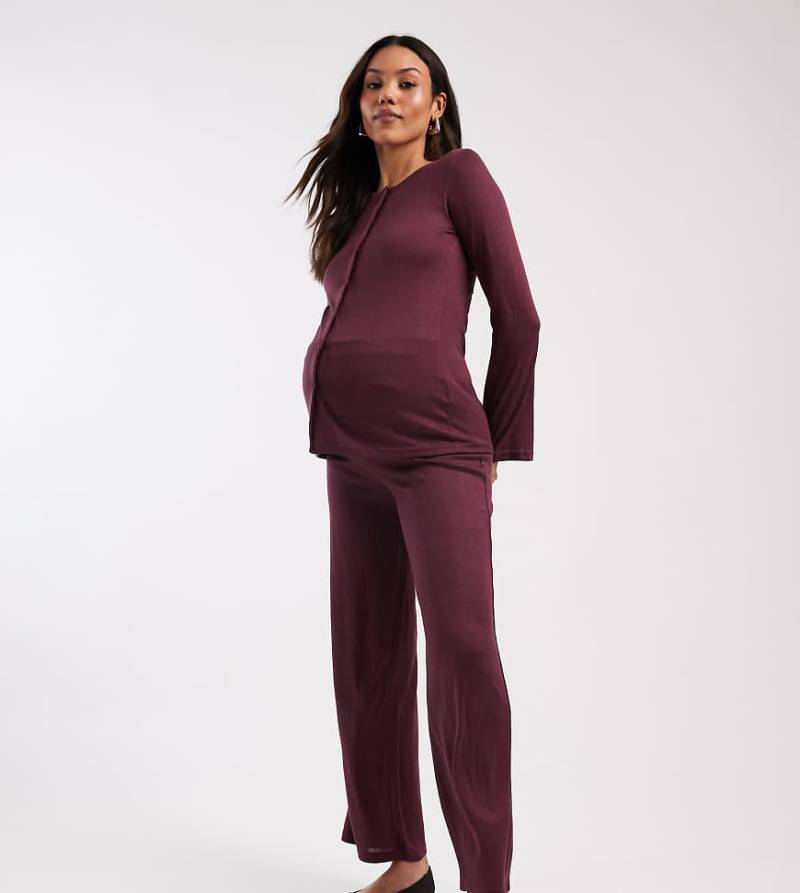 Mamalicious Maternity - Weiche Jerseyhose in Burgunderrot mit geradem Bein, Kombiteil, Umstandsmode von Mama.licious