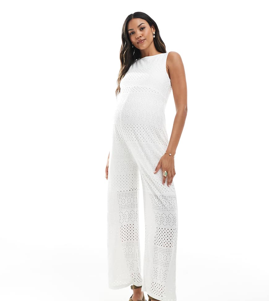 Mamalicious Umstandsmode - Jumpsuit aus Jersey in Weiß mit weitem Bein und V-Ausschnitt von Mama.licious