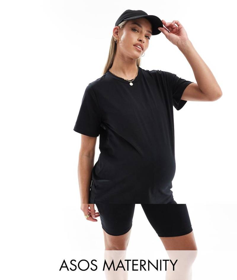Mamalicious - Umstandsmode - Set aus T-Shirt und Shorts in Schwarz von Mama.licious
