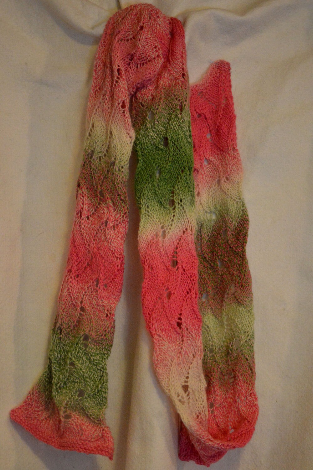 Schal Mit Wellen-Muster in Vielen Farben Schal Mit Wellen-Muster in Vielen Farben von MamaMadronaKnits