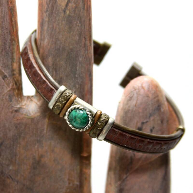 Vintage Armreif Aus Leder Und Türkis 1970Er Jahre von MamaMotherlode