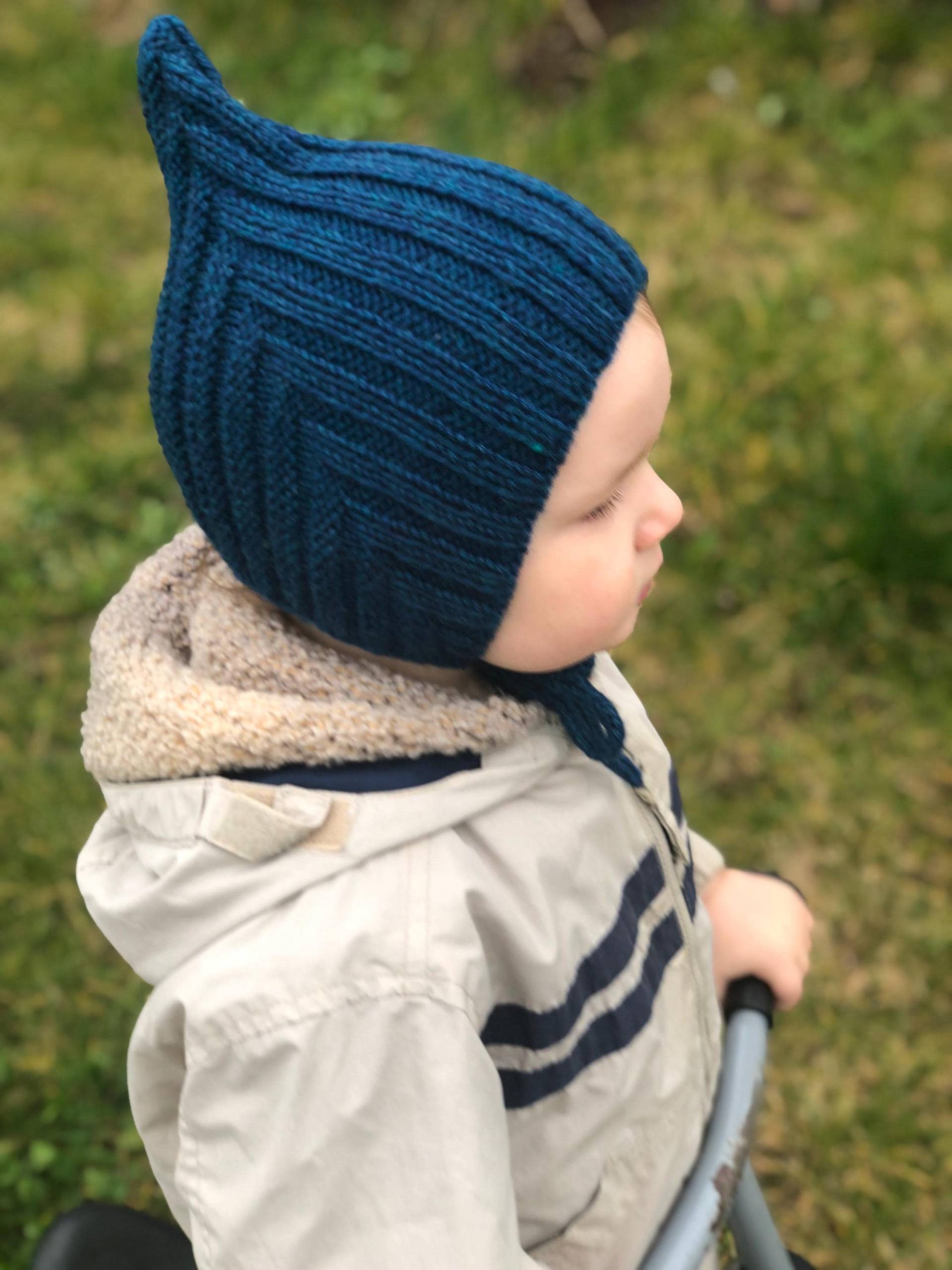 Herbstmütze Gestrickt Aus Merinowolle Kindermütze Strickmütze Für Babys Und Kinder Pixiemütze Zum Binden Handgestrickt von MamaSchaetze