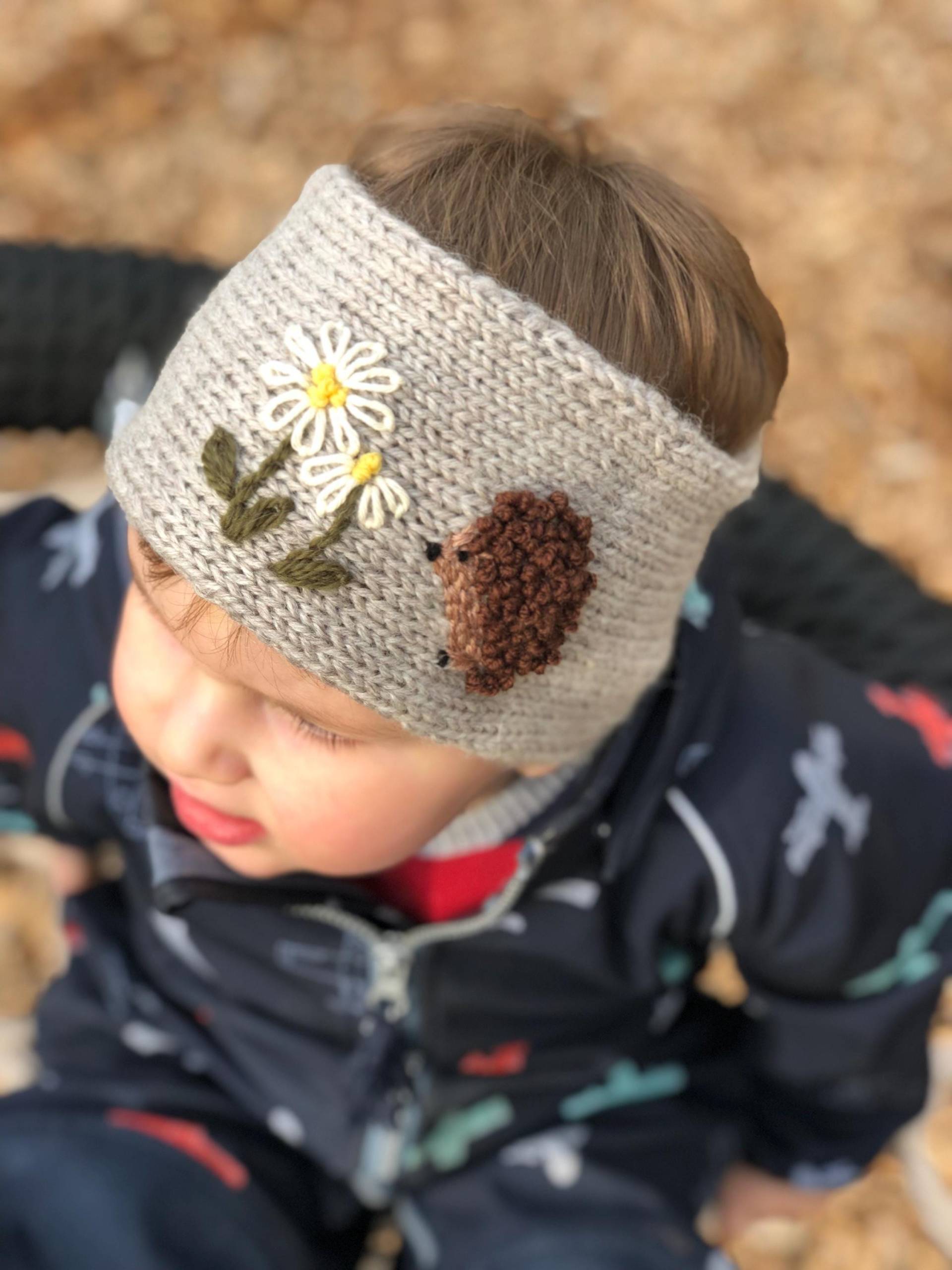 Stirnband Gestrickt Ohrenwärmer Kind Und Babys Mit Stickerei Igel Oder Ohne Knoten Individuelle Anfertigung Aus 100% Merinowolle von MamaSchaetze