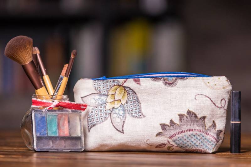 Kosmetiktasche-Made Mit Polster Stoff ~ 006 Creme/Pink/Blau von MamaSewColorful