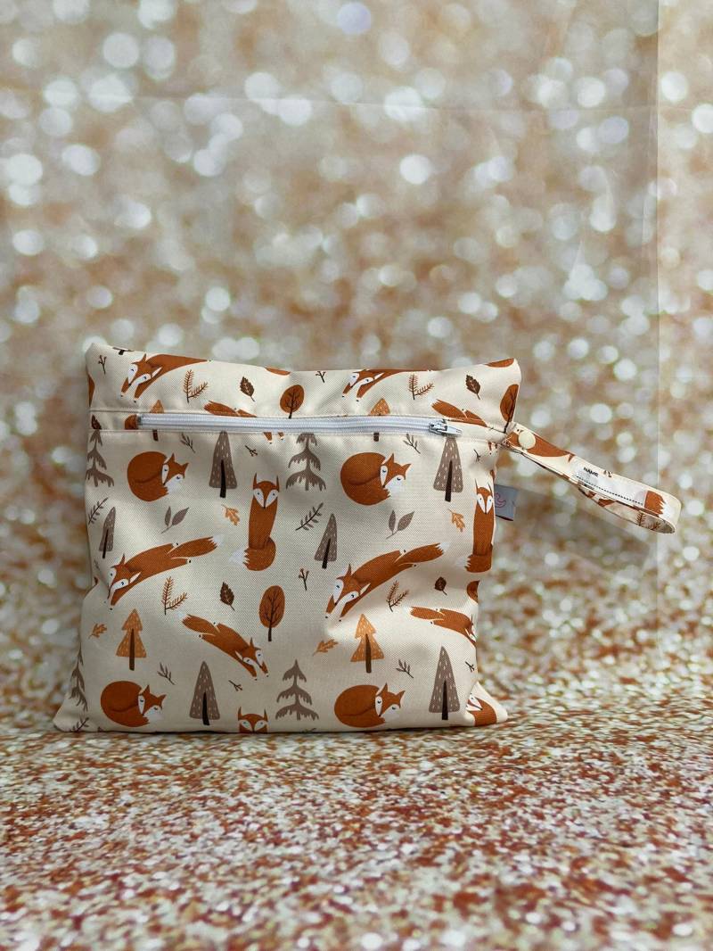 Wetbag Fuchs Personalisierbar Handgemacht Windeltasche Nasstasche Wechseltasche Hygienebeutel Schwimmbadtasche Strandtasche Kulturbeutel Wetbag Fuchs Personalisierbar Handgemacht Windeltasche Nasstasche Wechseltasche Hygienebeutel Schwimmbadtasche Strandtasche Kulturbeutel von MamaSuFashion