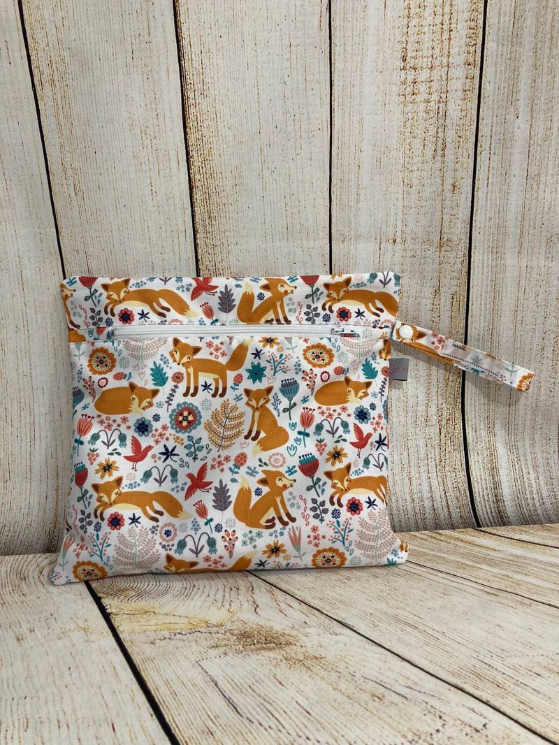 Wetbag Fuchs Personalisierbar Handgemacht Windeltasche Nasstasche Wechseltasche Hygienebeutel Schwimmbadtasche Strandtasche Kulturbeutel von MamaSuFashion