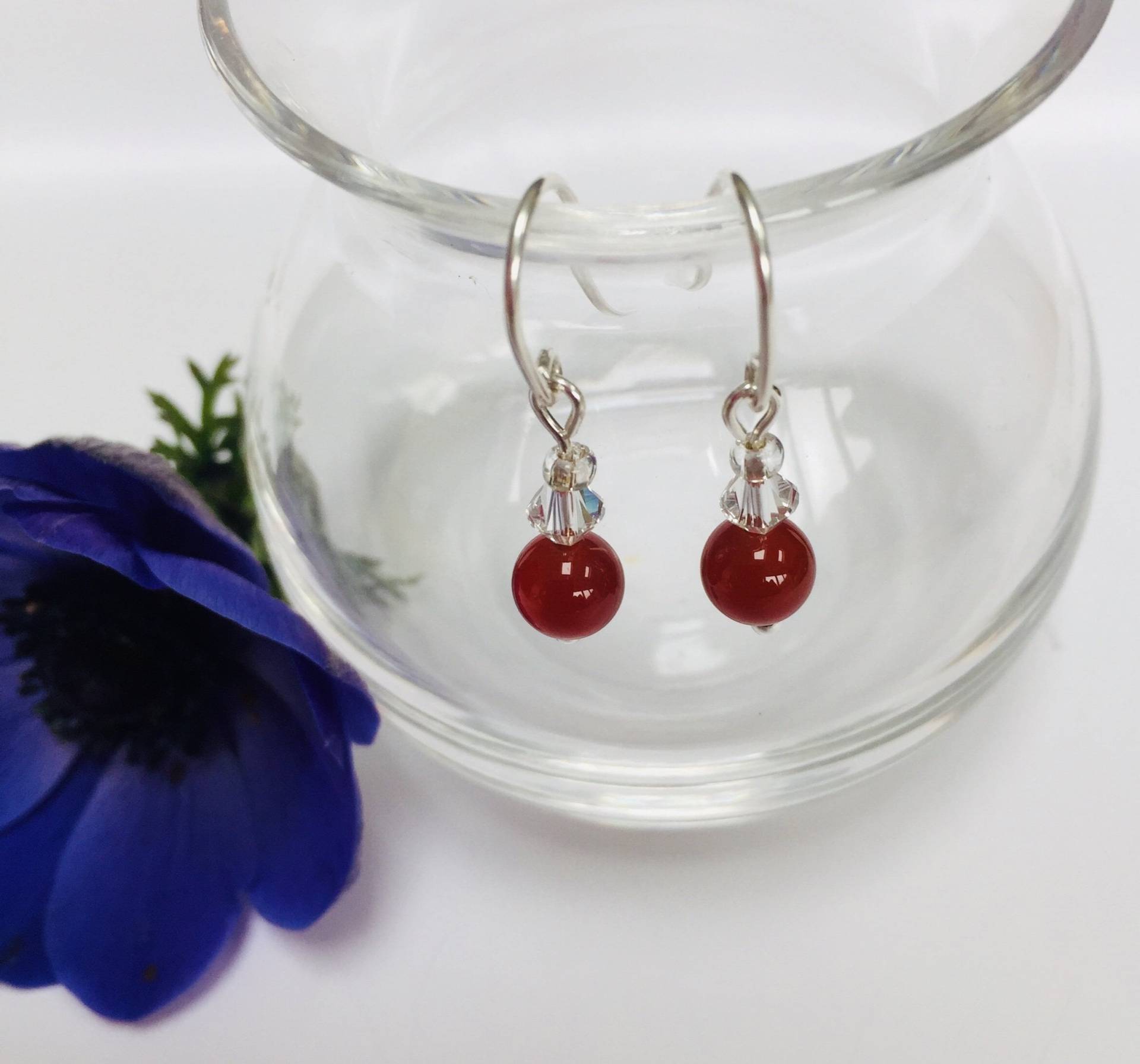 sterling Silber Karneol Und Swarovski Kristall Ohrringe, Rote Edelstein Tropfen Baumelnde Ohrringe von MamabelleJewellery