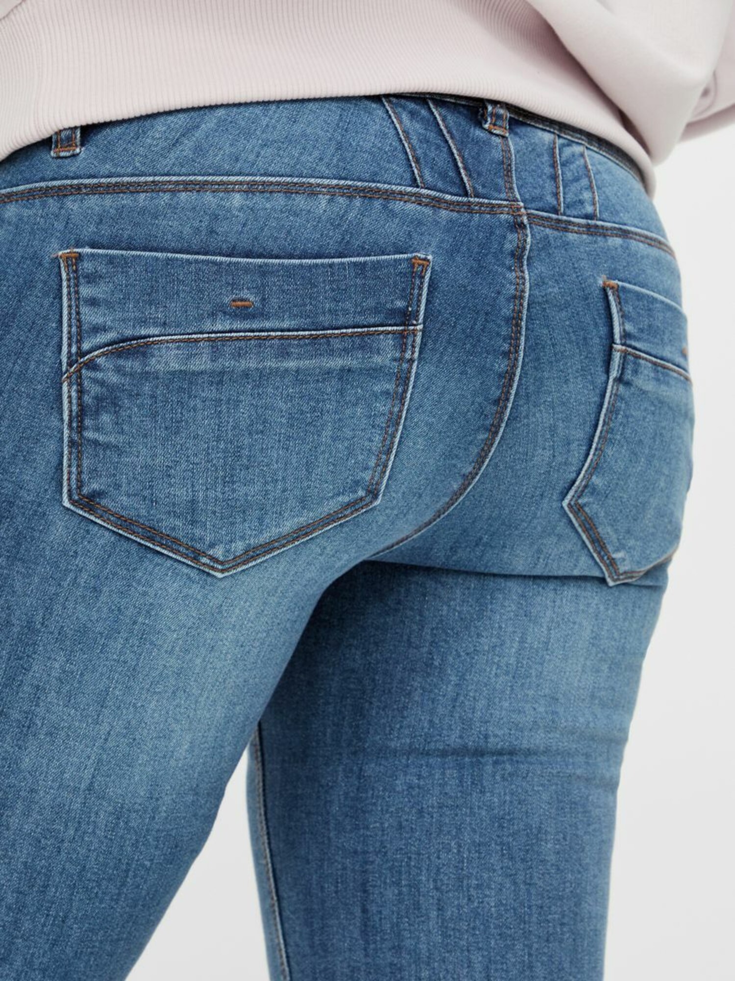 Jeans von Mamalicious