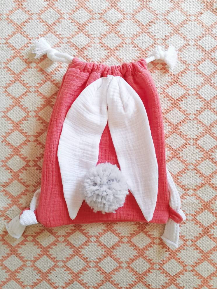 Kinder Rucksack Farbe Erdbeere. Tasche Von Kind Und Baby. Baumwolle Doppel Gaze. Tasche-Kaninchen. Wickeltasche. Tasche. Straberry von MamanPouleCreations