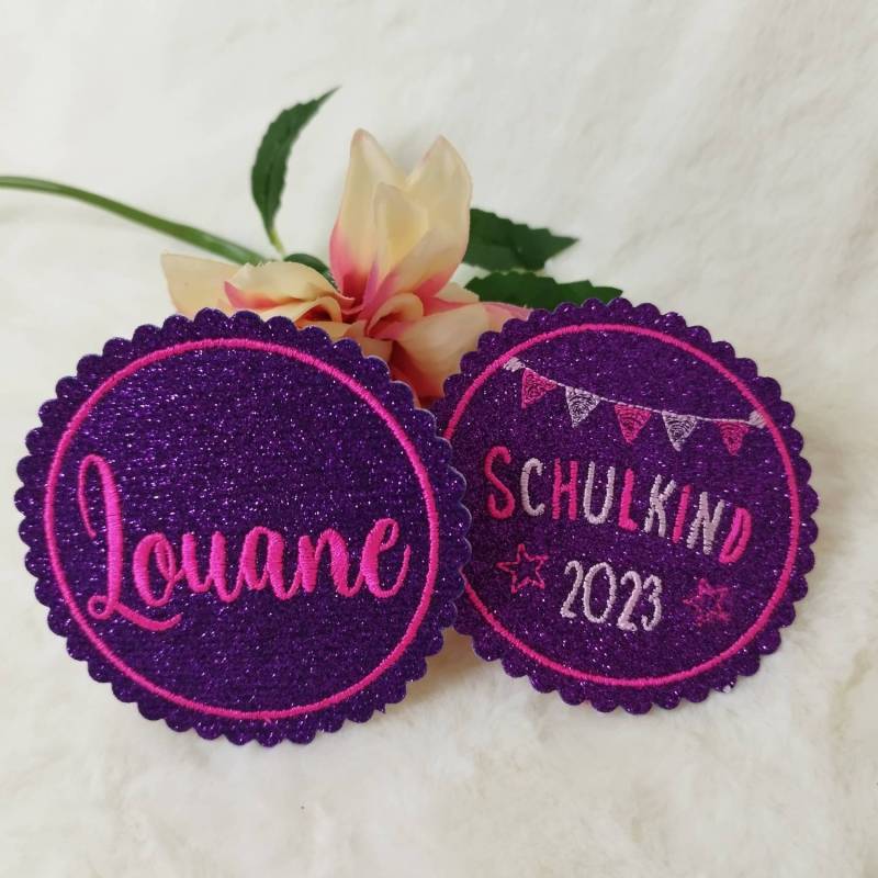 Schulkind Button 2025 + Name Wunschfarbe Einschulung Geschenk Mitbringsel von Mamsta