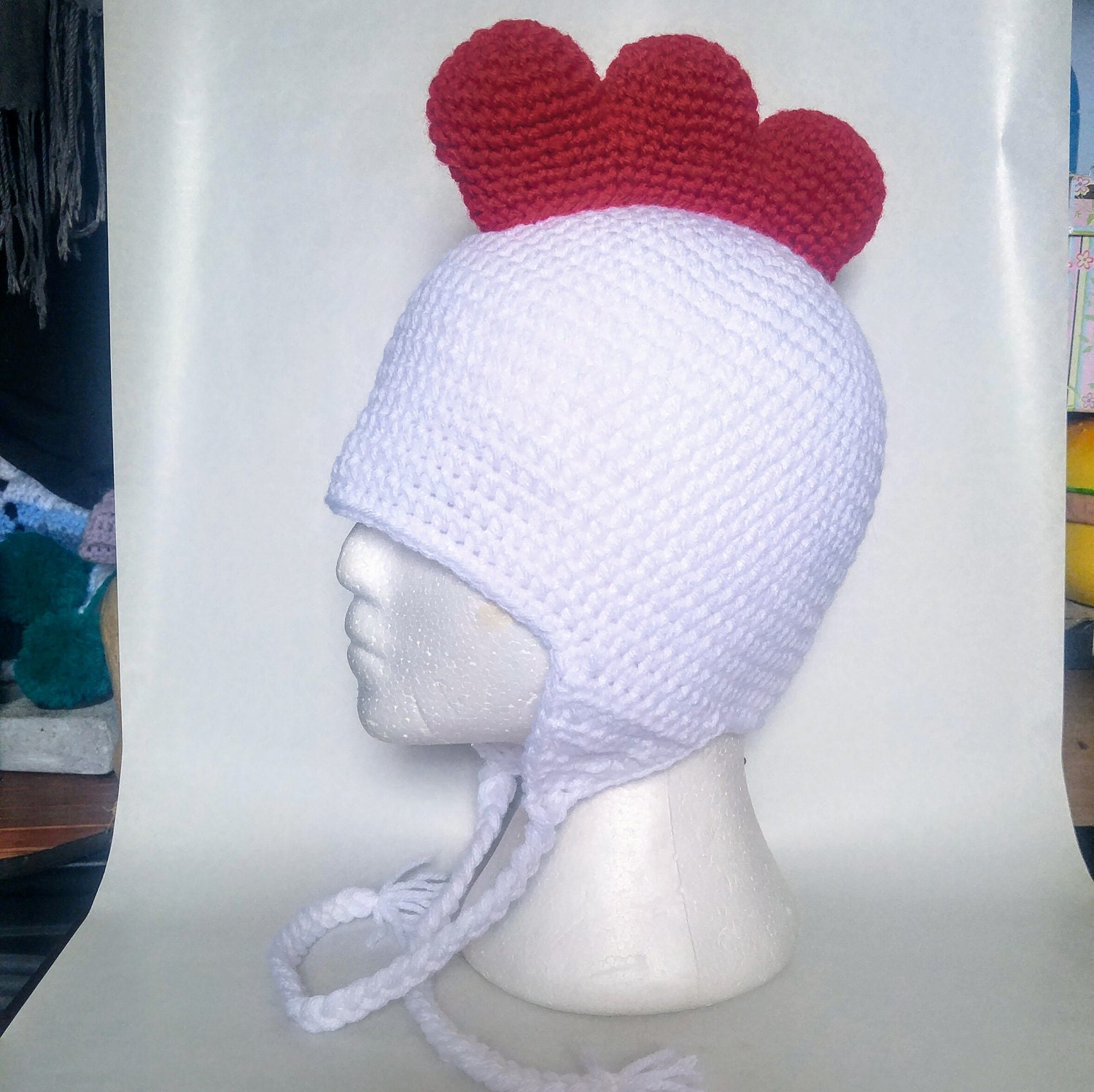 Hühnermütze Häkelmütze Ohrflocke Quasten von MamzelleSemmele