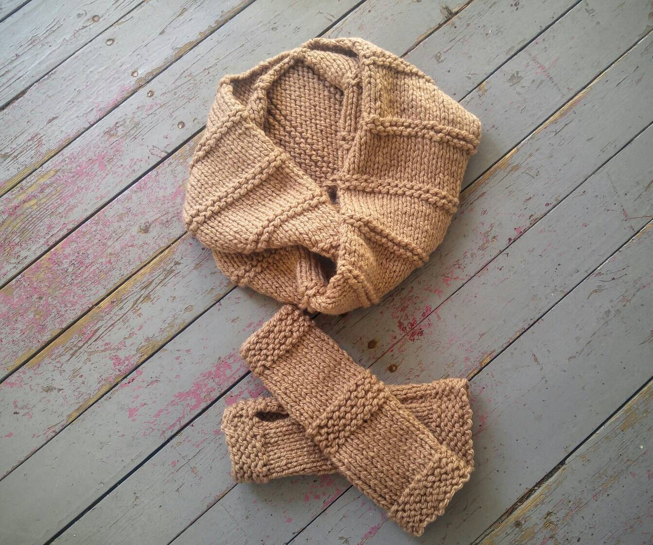 Infinity-Schal Und Fingerlose Handschuhe Auf Bestellung Gestrickt Handgefertigt von MamzelleSemmele