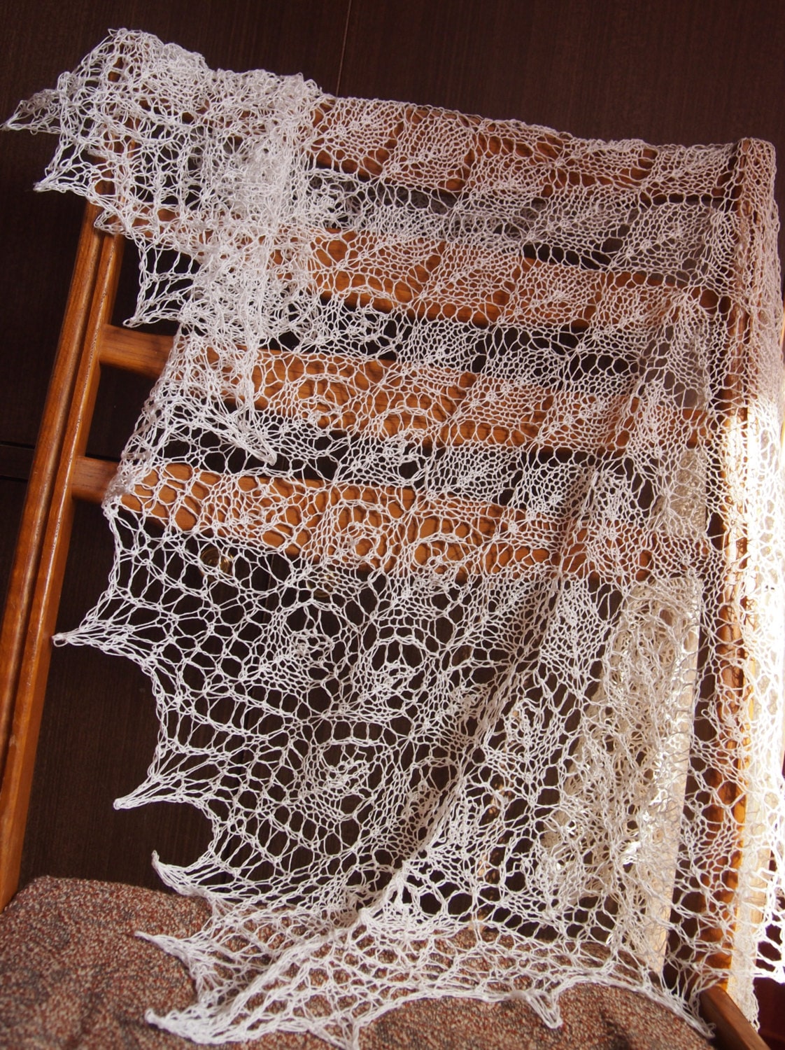 Dusty White Leinenschal, Handgestrickter Frauen Warmes Geschenk, Jede Farbe Leinen Gestrickter Schal Auf Bestellung von ManCrochets