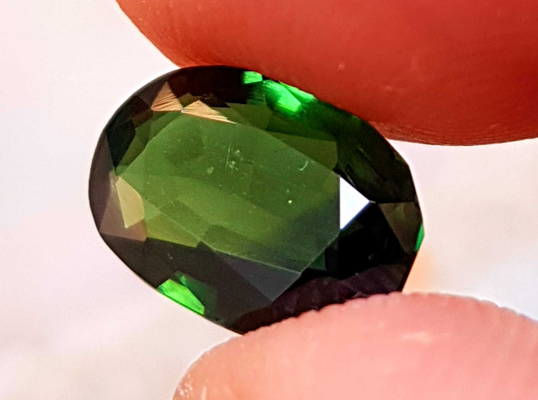 1, 85 Cts Natürlichen Dunklen Grün Oval Geschnitten Turmalin Edelstein @ Afghanistan 1, 85 Cts Natürlichen Dunklen Grün Oval Geschnitten Turmalin Edelstein @ Afghanistan von ManalGems