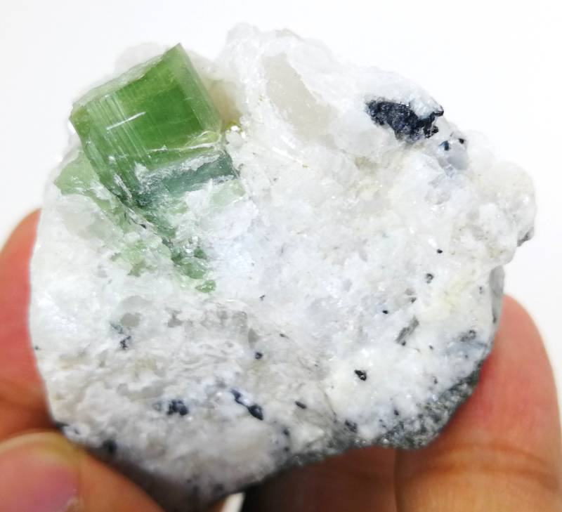 230 Cts Natürliches Grünliches Turmalin Kristall Exemplar @ Afghanistan 230 Cts Natürliches Grünliches Turmalin Kristall Exemplar @ Afghanistan von ManalGems