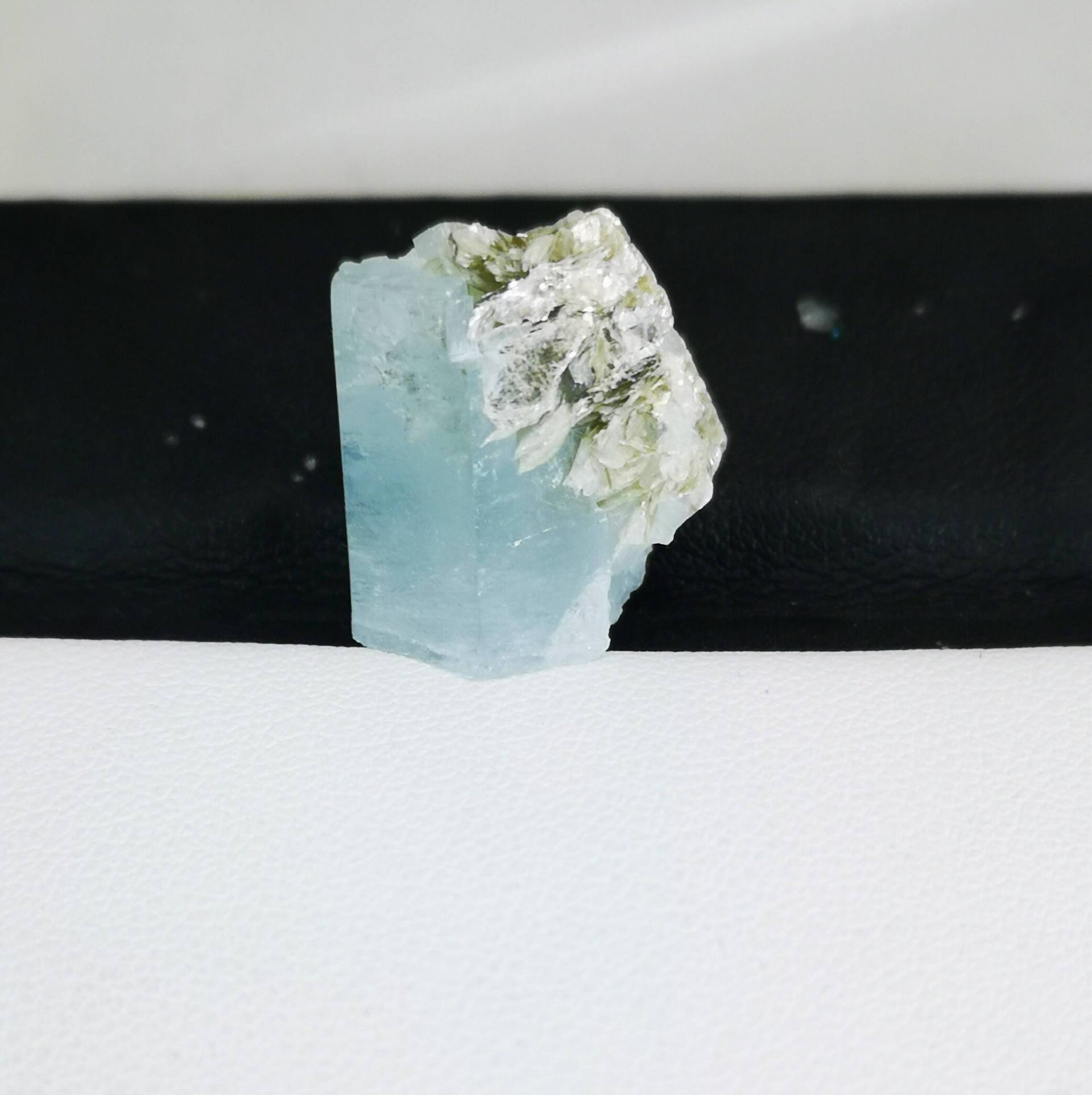 37.75 Cts Natürliches Superb Aquamarin Exemplar @ Pakistan 37.75 Cts Natürliches Superb Aquamarin Exemplar @ Pakistan von ManalGems