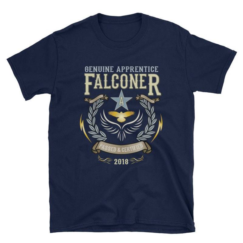 Lehrling Falconer Shirt Kurzarm-Unisex Herzlichen Glückwunsch T-Shirt Für 2018 Falkenjagd Lehrlinge Lehrling Falconer Shirt Kurzarm-Unisex Herzlichen Glückwunsch T-Shirt Für 2018 Falkenjagd Lehrlinge von ManbirdDesign
