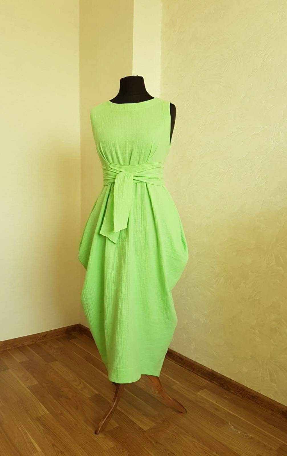 Doppel Gaze Kleid, Boho Kleid Mit Wickelgürtel, Musselin Sommerkleid, Strand Limette Frau Baumwolle Langes Kleid von MandDFashion