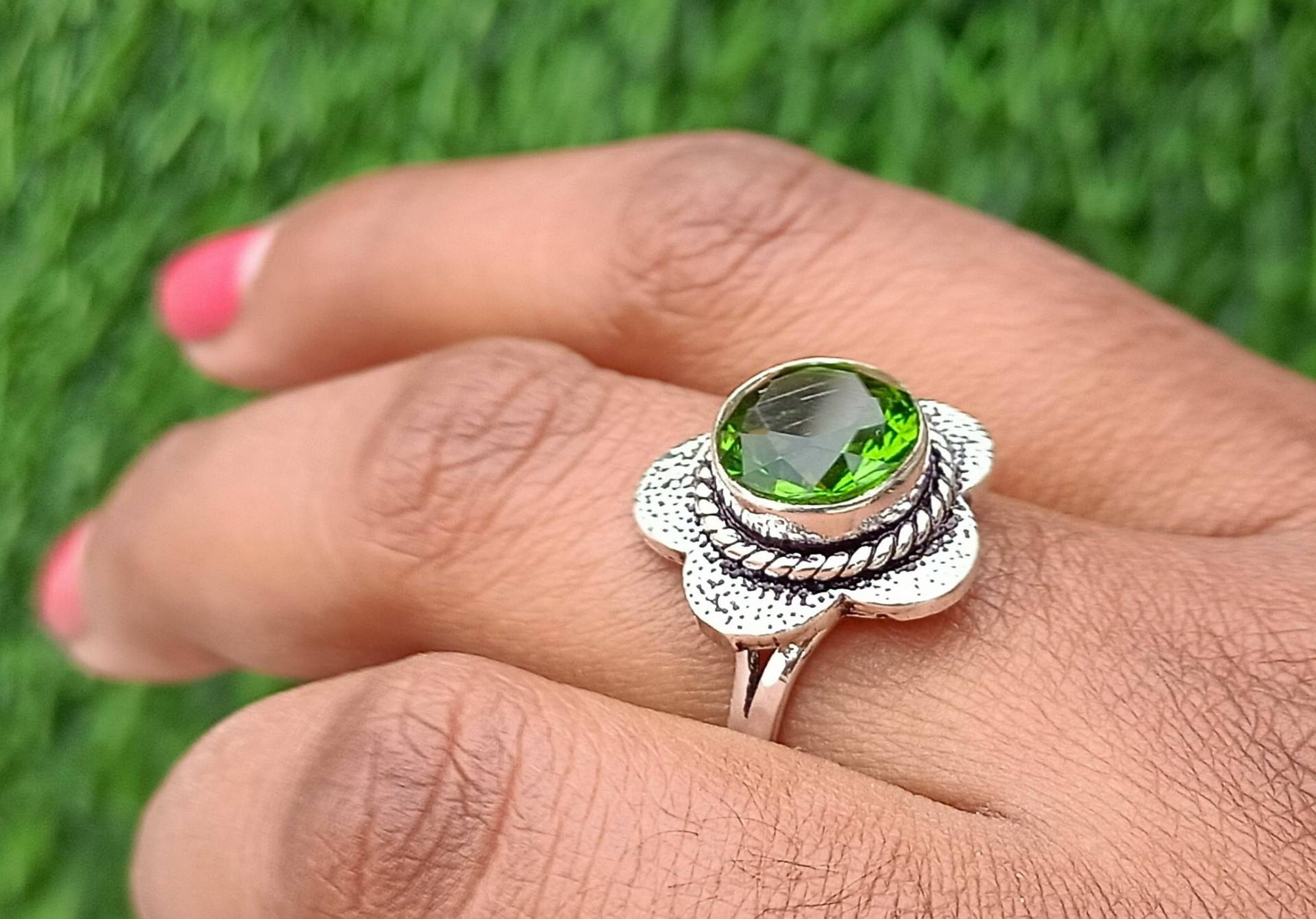 92, 5 Sterling Versilberter Peridot Ring, Schmuck, Statement Damen Schmuck von Mandaljewelryshop