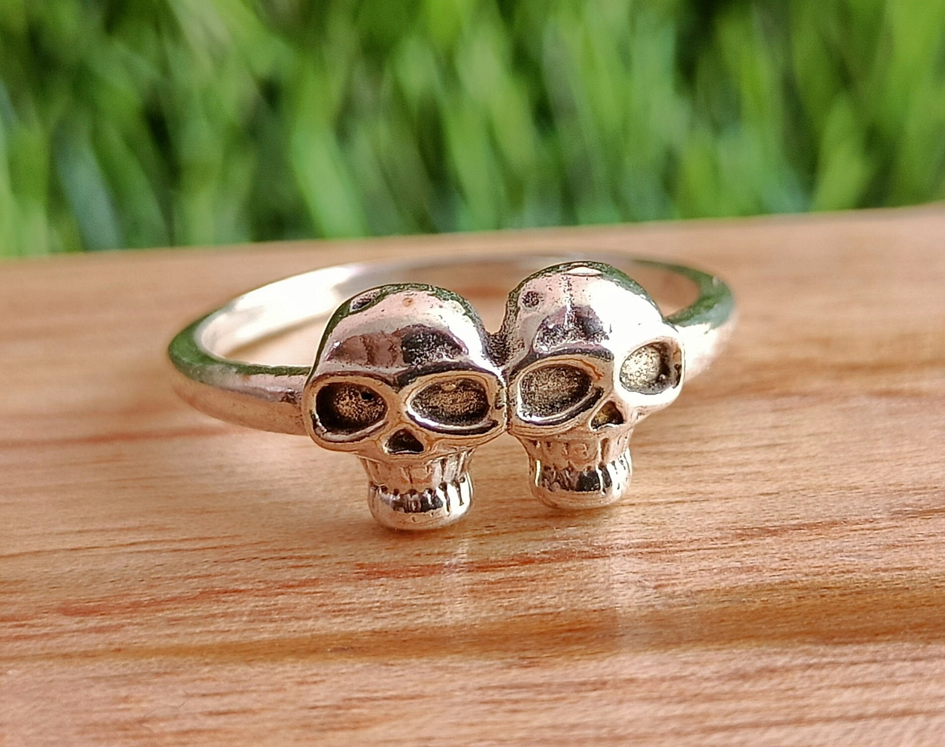 Sterling Silber Vergoldeter Double Skull Kopf Ton Statement Ring, Herren Frauen Ring von Mandaljewelryshop