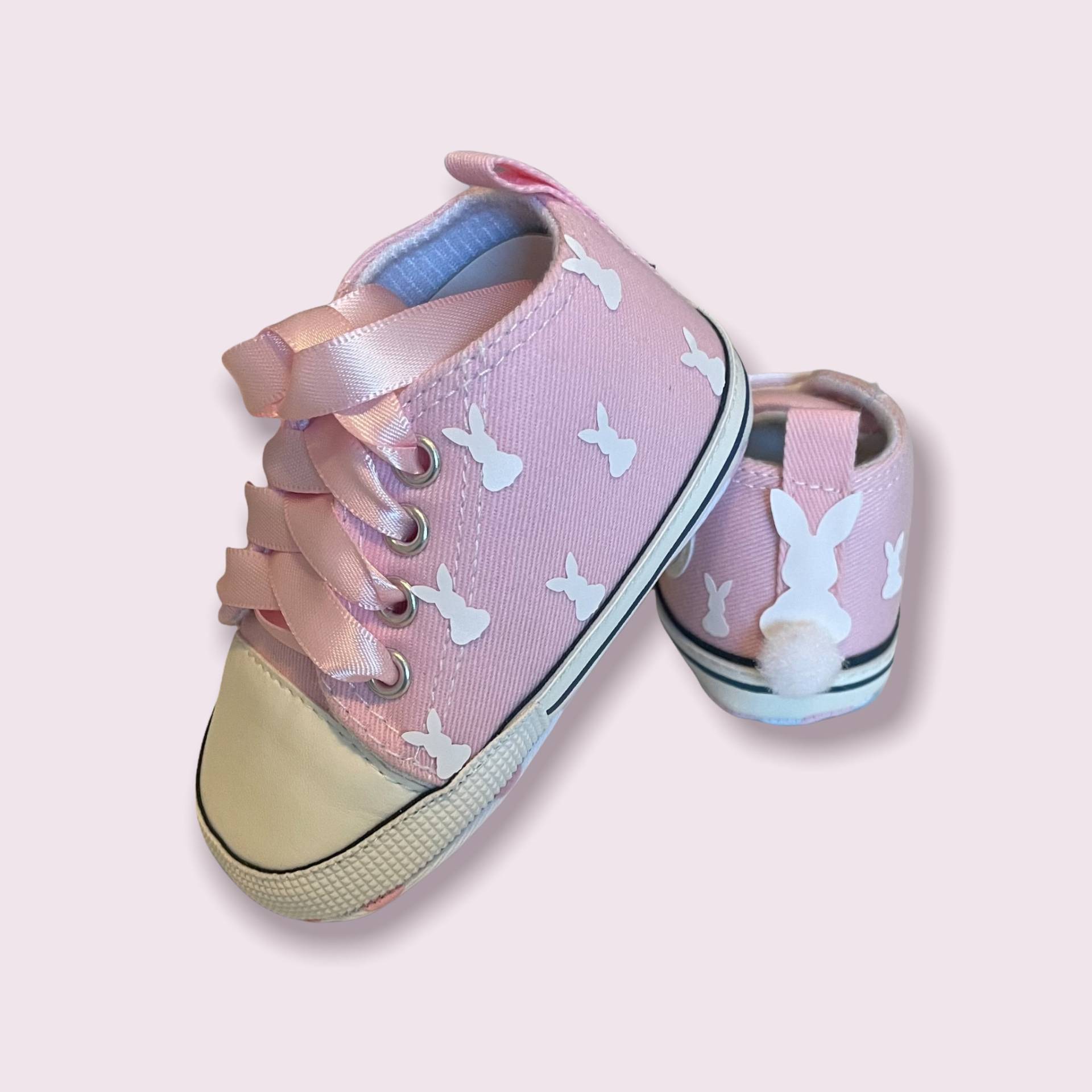 Einige Bunny-Baby-Schuhe, Benutzerdefinierte Baby-High-Top-Schuhe, Lauflernhilfen, Ostern-Baby-High-Tops, Baby-Dusche-Geschenk, Babyschuhe von MandandMe