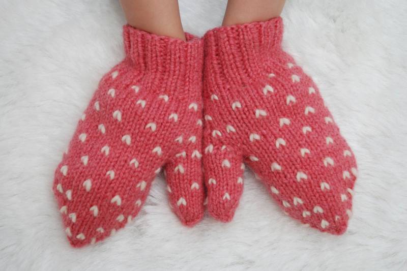 Kid's Medium Pink Thrummed Handschuhe Passend Für Die Meisten Kinder Im Alter Von 3-5 Jahren von MandasMittens