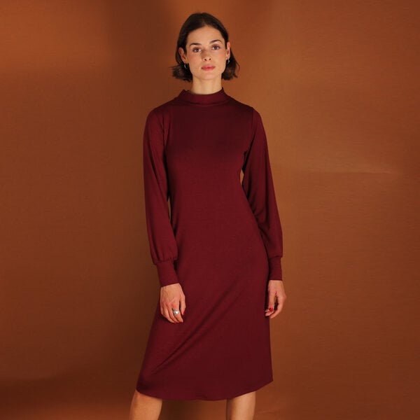 ManduTrap Tencel Turtleneck Kleid Noa in petrol oder berry von ManduTrap