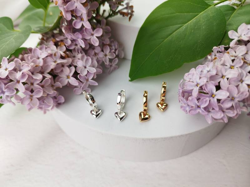 Huggies Herz Ohrringe/Edelstahl Hypoallergene Gold Oder Silber von MandyzeusClayCo