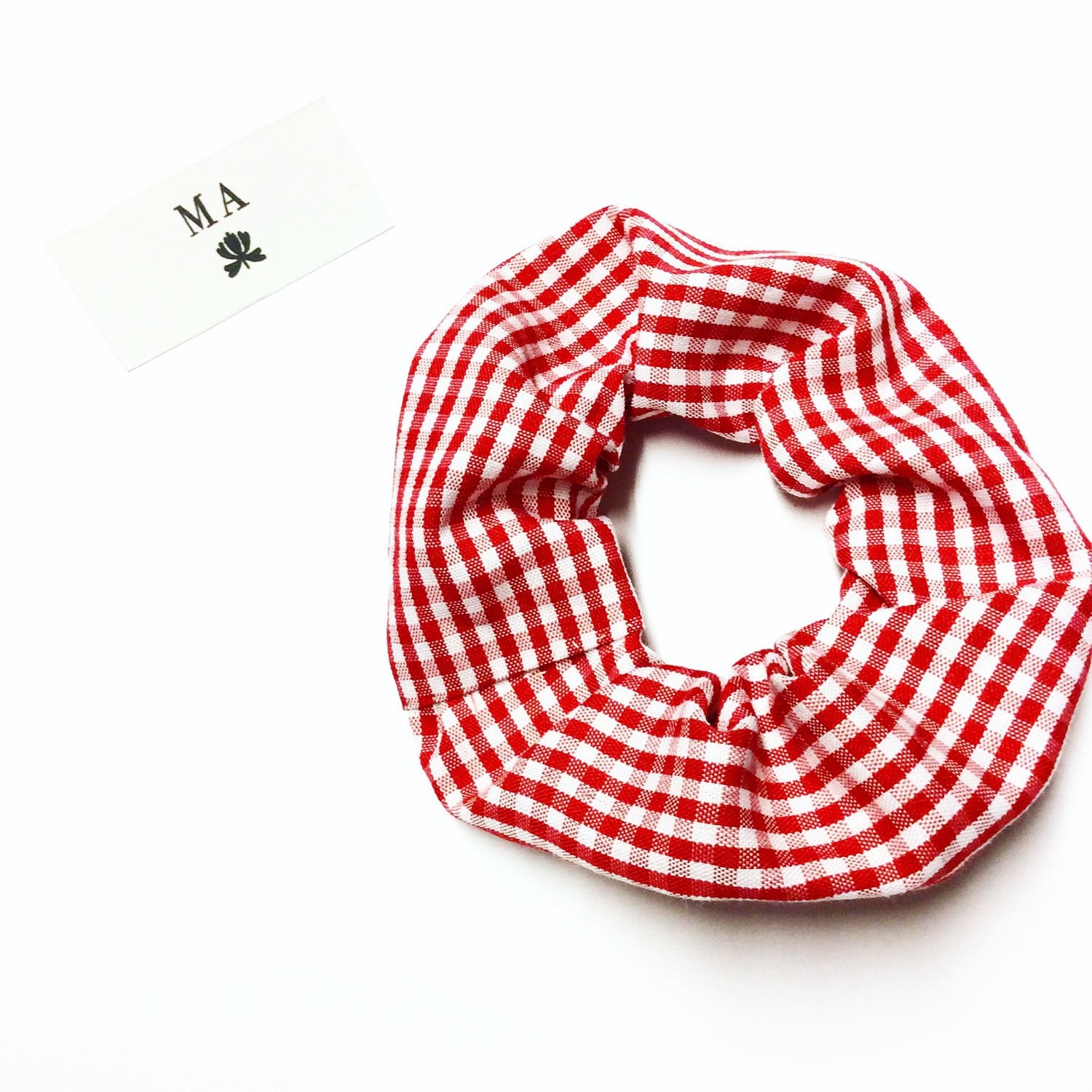 Haargummi Mit Rotem Gingham-Karomuster von Maneneaccessories