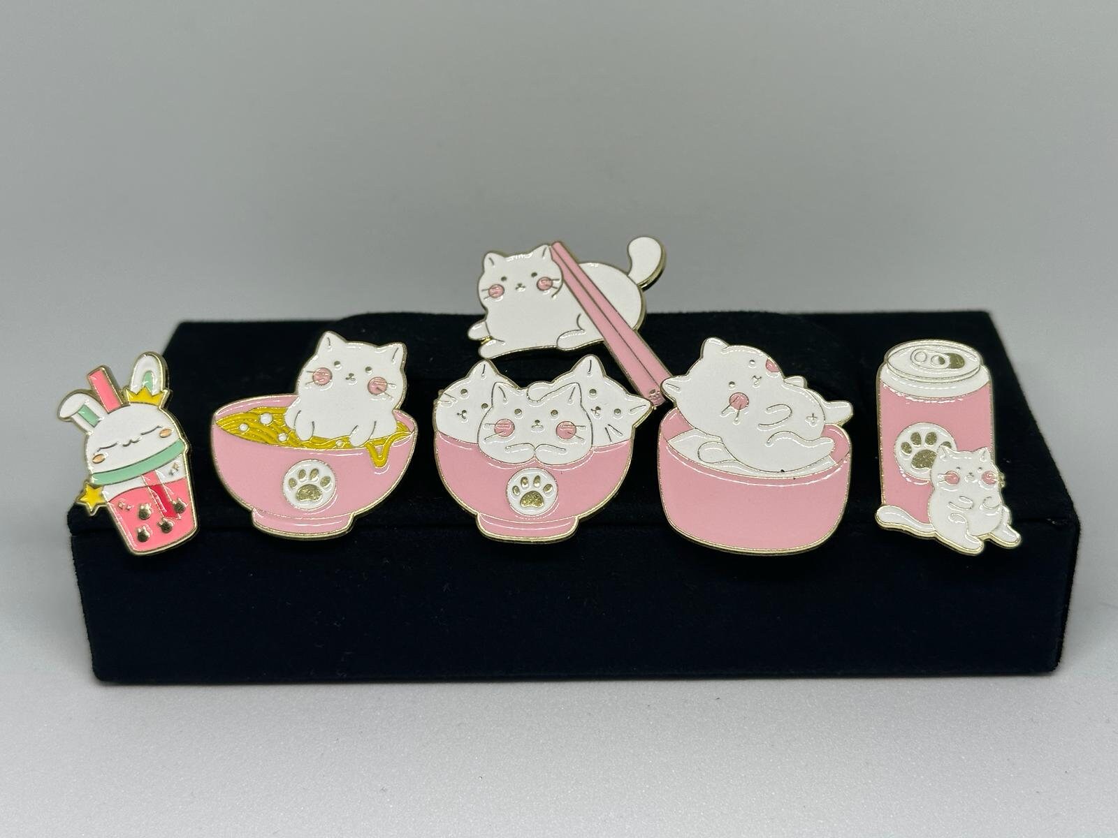 Anime Pins Collection 12 /Cate Pins/ Enamel Anime Pins Collection 12 /Cate Pins/ Enamel von MangaDucKy